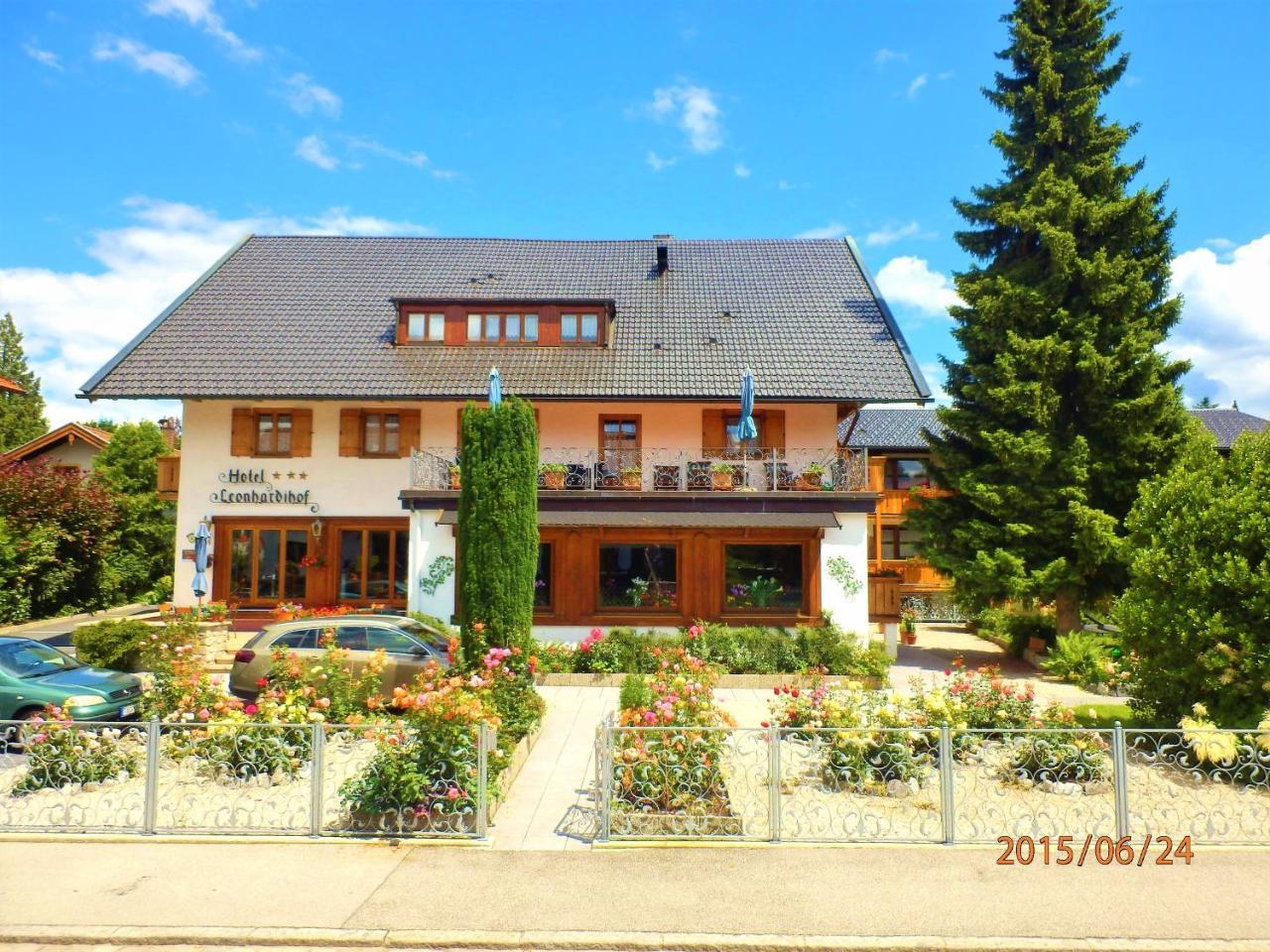 Hotel Leonhardihof Bad Tolz Exterior photo